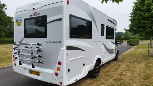 Brand New Roller Team Auto Roller 747, 6  Berth Luxury Motorhome