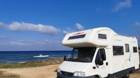 Mizar – Large camper with 2 double beds to travel all over Sardinia