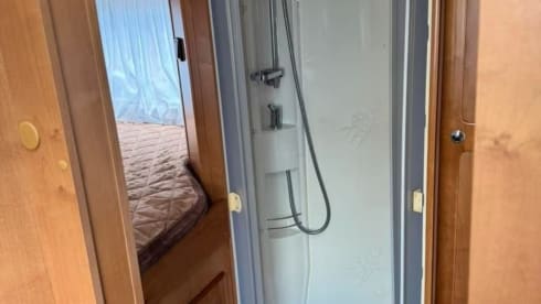 Camper Rapido 2006 – Rapido automaat 4 persoons