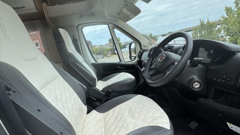 Darceys dream  – 5 berth Fiat semi-integrated from 2022