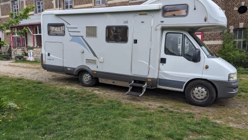 5p Hymer alcove from 2005