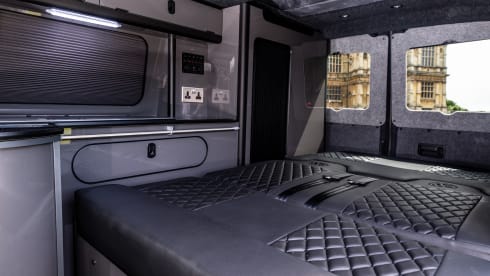Floki – Luxury 4 berth Volkswagen campervan 2017