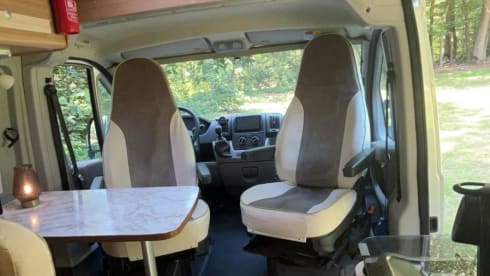 Lovely 2p Dethleffs bus with 160 hp