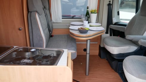 Gouden koets – An almost new Possl 2Win Plus camper from 2020, Euro6 and 141 hp