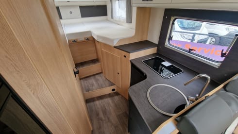 C17 – Luxe Sunlight I67S Automaat 2x Airco 4P