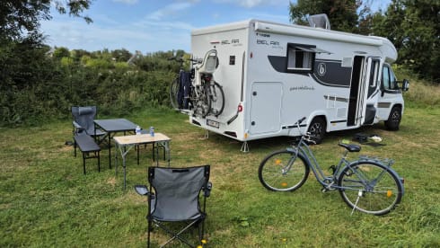 Lokatena – New Benimar Bel Air, semi-integrated with 5 seats and 5 beds