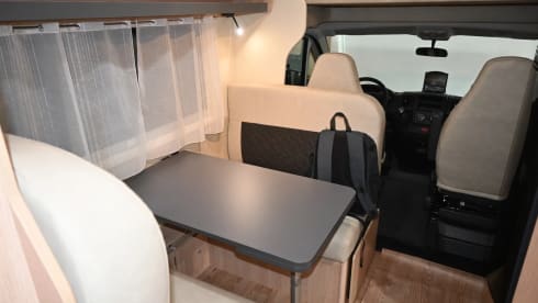 4p Citroën alcove uit 2023