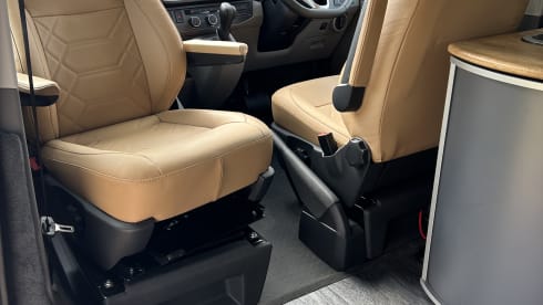 Volkswagen campervan automatic 2023