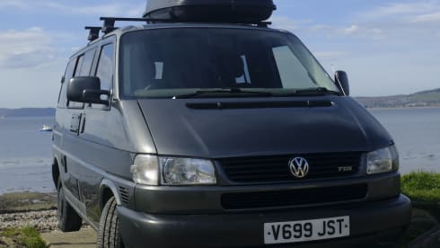 Meteor – Camping-car VW T4 2 couchages - *Assurance incluse* - À 5 km de l'aéroport d'INESS