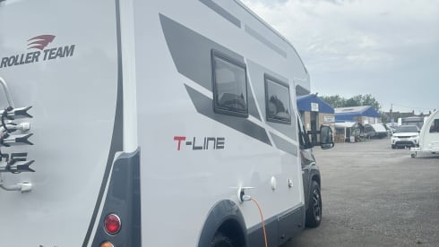 Valentino  – Valentino adventures 