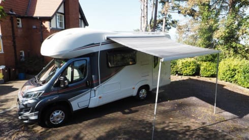 Stella – 4 berth Autotrail Imala 2017 (Daily rate includes insurance)