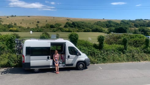Compact off-grid Peugeot Boxer with length bed for 2 people