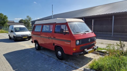 3p Volkswagen bus from 1982