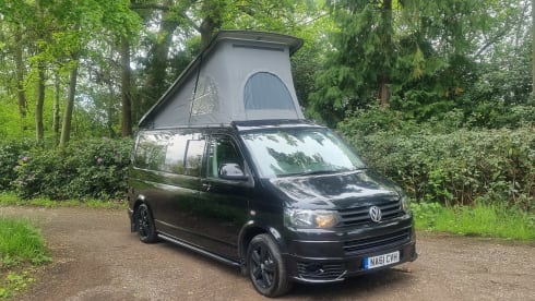 Monika – Vw family T5 -  LWB campervan sleeps 4 
