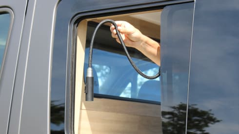 Bounty – Luxury design off grid Mercedes-Benz bus camper