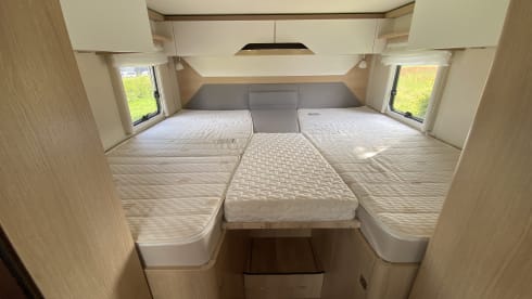 Vrijheid op wielen – Powerful luxury Hymer Mercedes camper semi-integrated from 2019