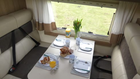 Flash Gordon – Chausson Flash "Flash Gordon" 646 / North Oxfordshire Based