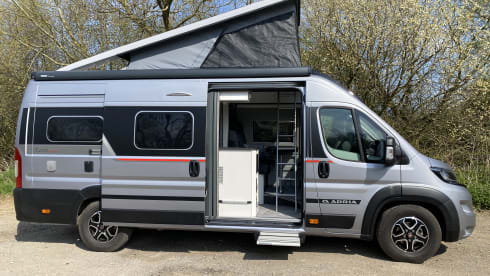 Pebble – 4 Schlafplätze – Fiat Adria Camper Van