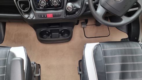 RIO – 4 berth Swift semi-integrated from 2016