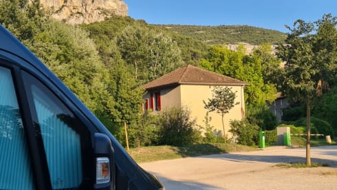 Malibu Van 640 LE – Malibu luxury bus camper