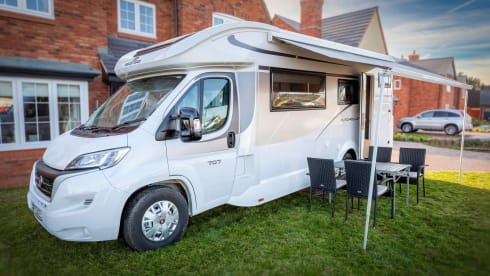 4 Berth Roller Team VIP Luxury Motorhome