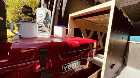 Sea Bass – VW Van with Tentbox Cargo