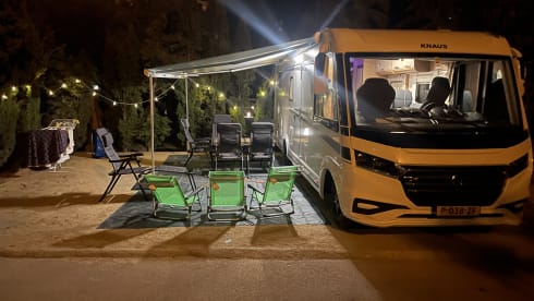 Knaus Live 1 700 meg 2022 (Aut, 180hp, LED lighting, air conditioning, carplay, TV)