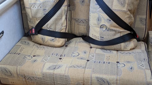 Kernow Explorer – Family motorhome for 4 in the heart of Cornwall