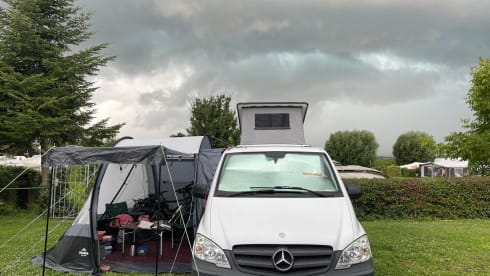 Kobus – 2p Mercedes-Benz Wohnmobil aus dem Jahr 2011