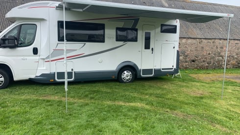 Ourbee – Luxury 6 berth Roller 707 Motorhome ***INSURANCE INCLUDED***