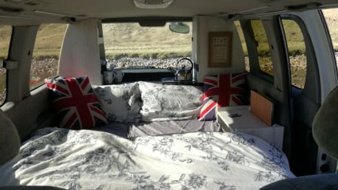 Kiwi  – Unique Japanese 4X4 Campervan