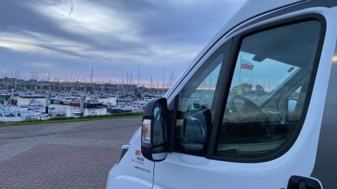 Amusanté – 2p Fiat bus from 2021 Automatic