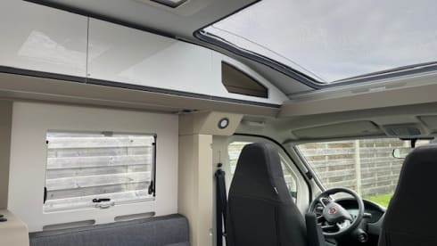 ADRIA COMPACT SUPREME