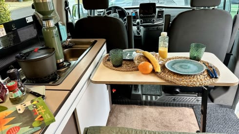 Campervan (2 to 4p) with bicycle rack (Ford Transit Bürstner Copa 500) 
