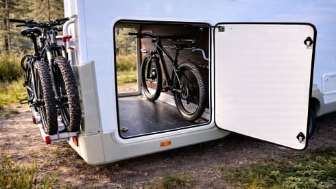 Bürstner 710g Plus | Luxus & Qualität | Elektrisch verstellbares Bett