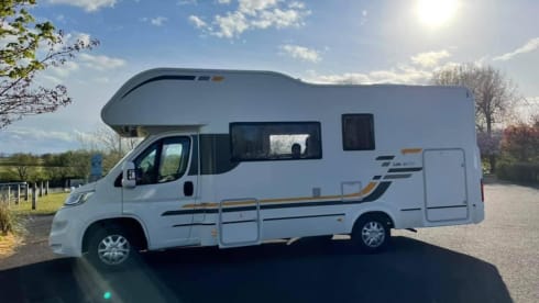 6 berth Sun Living A49DP