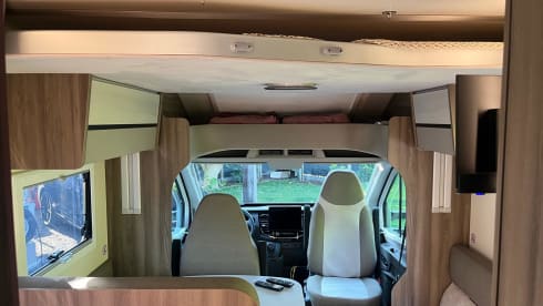 5p Ford semi-integrated uit 2025