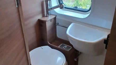 2-person Roller Team bus from 2017