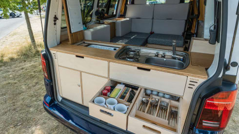 NEW Exclusive VW Bus Camper