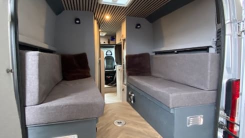 4p Citroën bus from 2011