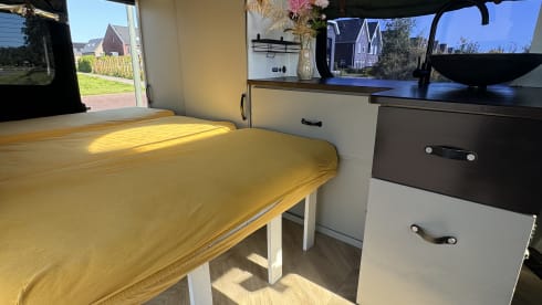 Nissan campervan 2p