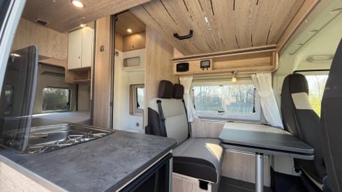 Possl Vario 2 win  – New Pössl camper automatic luxury 2 to 4 persons