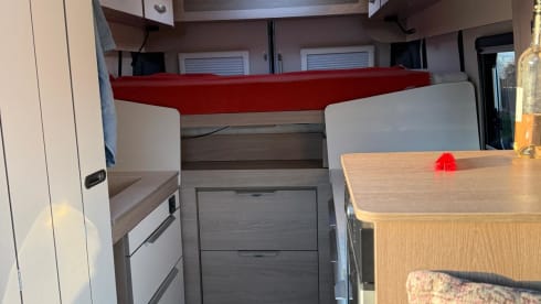 AmorA Campervan 6.0 meters for 2 persons with length beds