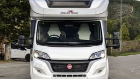Destiny – 6 berth Fiat Autoroller Luxury model