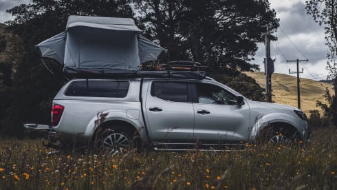 Ernest – 3 berth Nissan Navara 2017