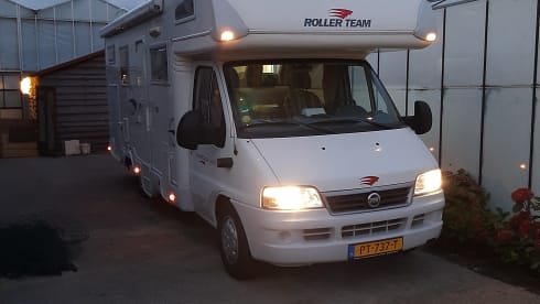 Fijne ruime camper 2 tot 6 persoons