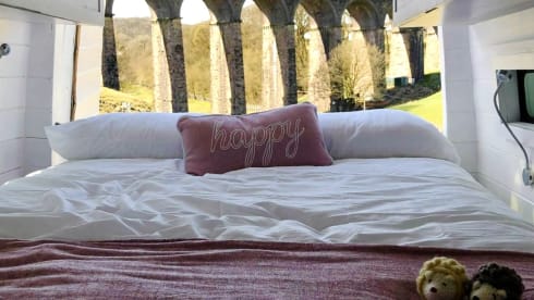 Wilson – Mercedes-Benz Wohnmobil mit 2 Schlafplätzen aus dem Jahr 2008