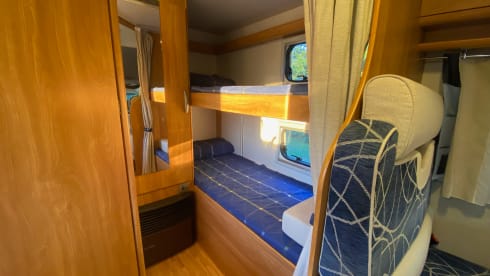 DIANA – RIMOR 6 SEATS COMPACT ONLY 20 THOUSAND KILOMETERS PRACTICALLY NEW