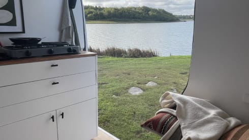 Bonnie – Off grid camper in Barcelona