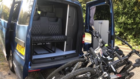 Blu – VW campervan INC FULL INSURANCE !!